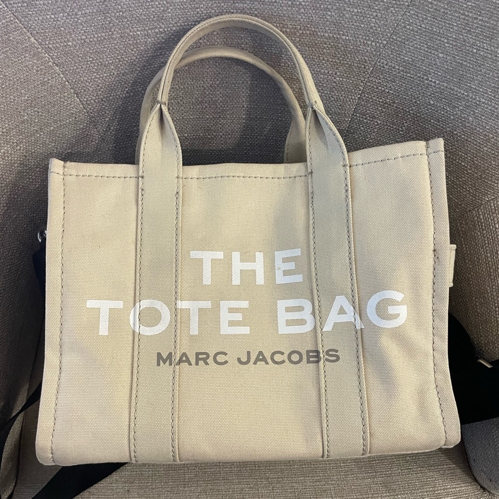 Marc Jacobs The Small Tote Bag